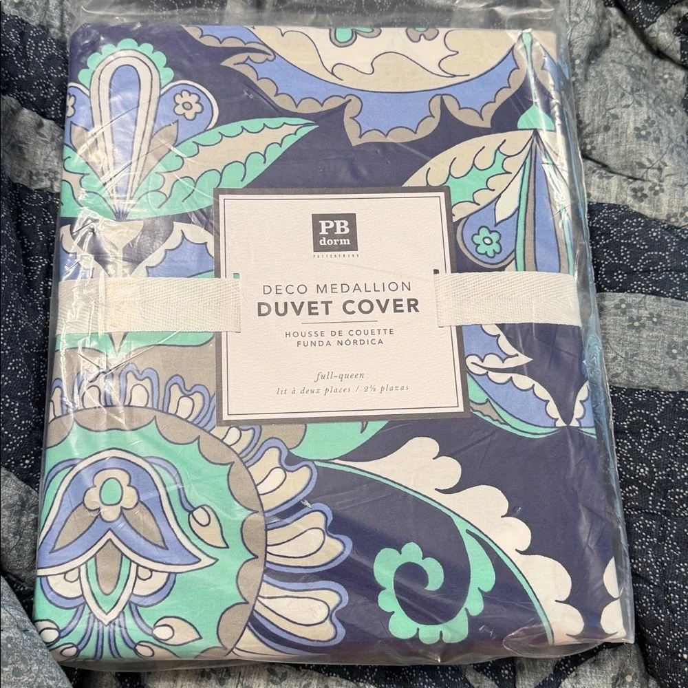 Pottery Barn Deco Medallion‎ Duvet Cover - Navy and Teal
